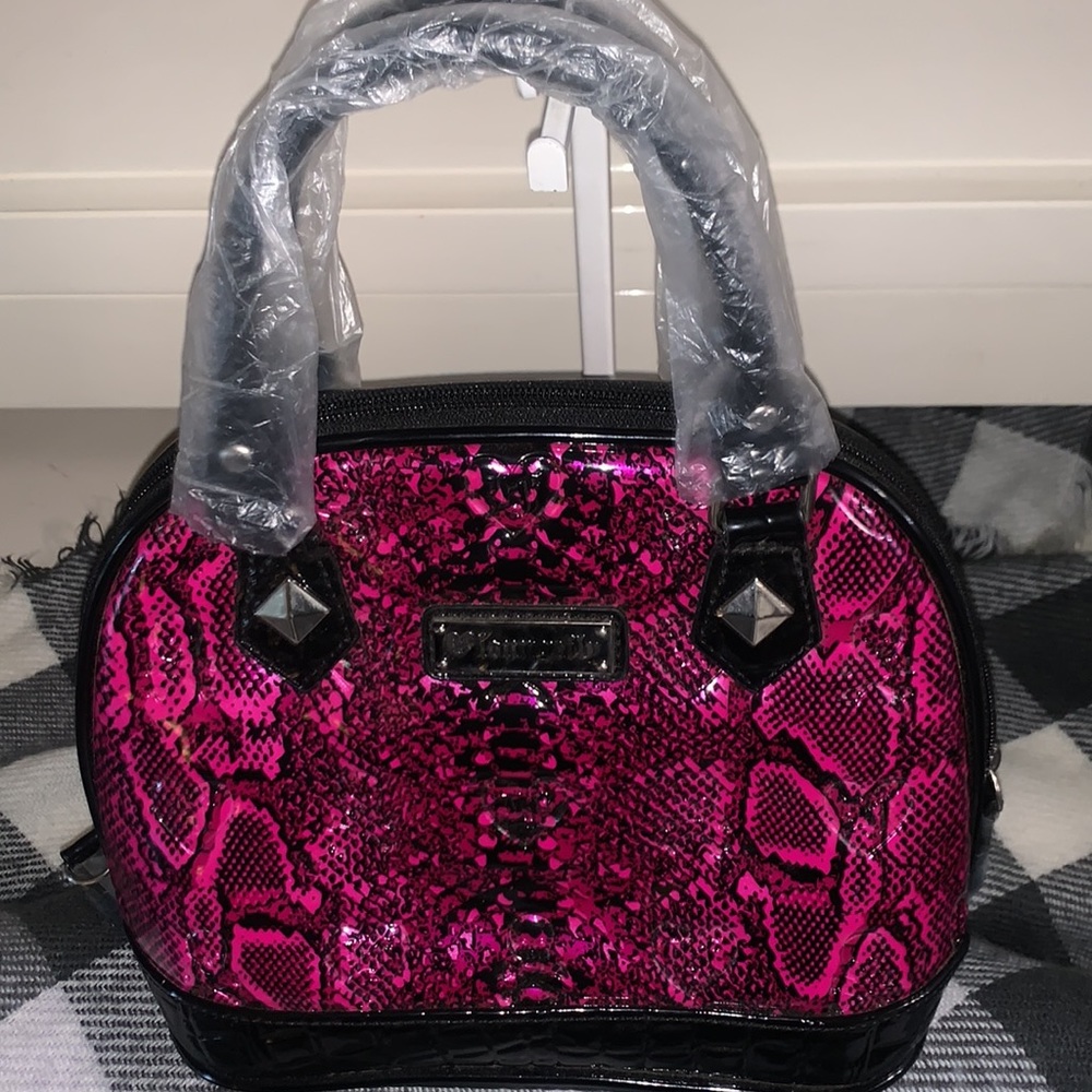 HTF Rare Loungefly Sugar Skull Embossed bag